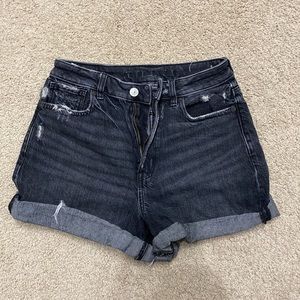 American Eagle black shorts